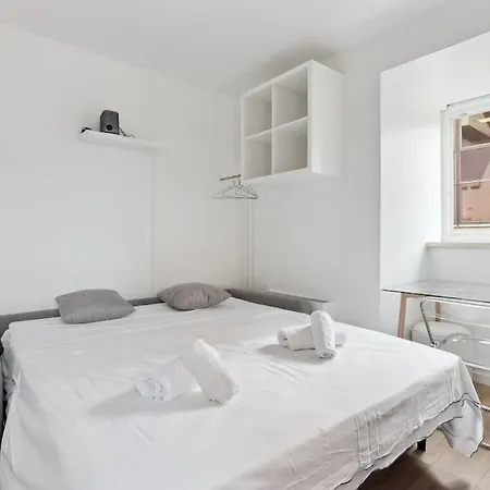 Id 412 - Cozy Near Eifel Tower *
